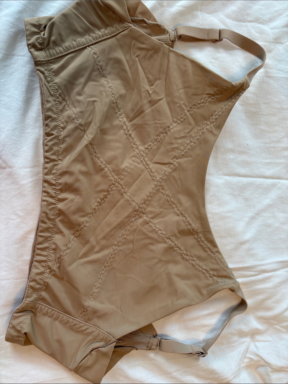 Flexees Seamless Wireless Bra in Beige XL - Picture 4 of 4